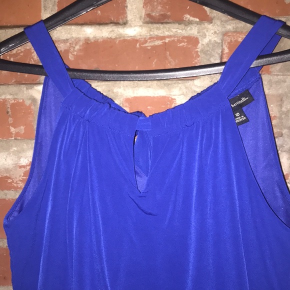 Dress - Picture 3 of 5